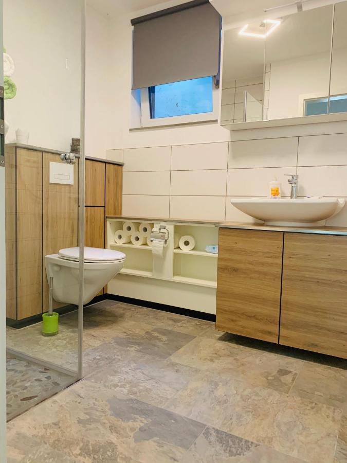 Firmen & Ferienwohnung Brecht 1 Waibstadt Exteriér fotografie
